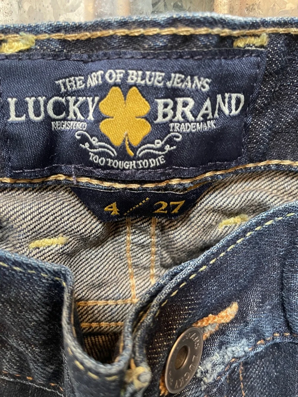 Lucky Brand Riley Short - Picture 7 of 9